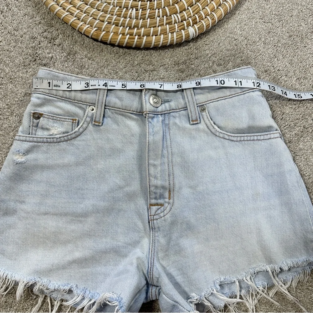 Hudson Women’s Sade Cut Off Denim Shorts High Rise Frayed Hem in Trea Size 24 - Picture 11 of 16